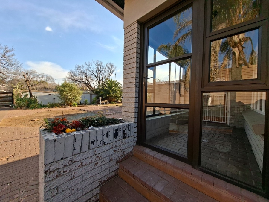 6 Bedroom Property for Sale in Dan Pienaar Free State
